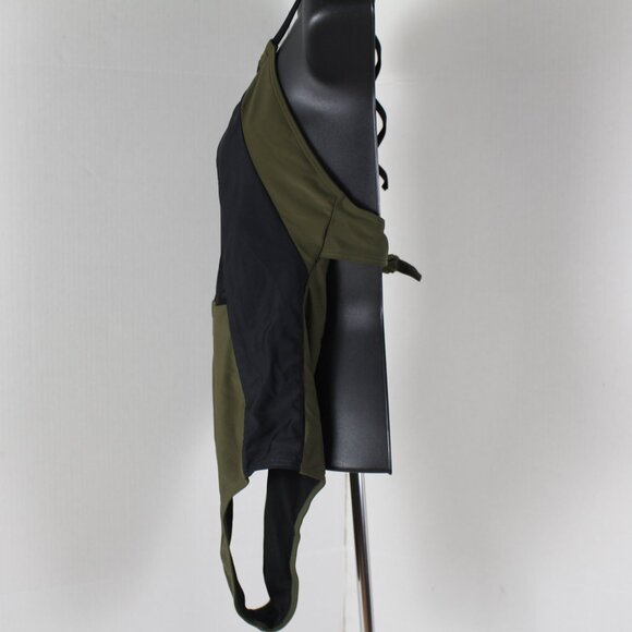 Bathing Suit - Picture 5 of 9